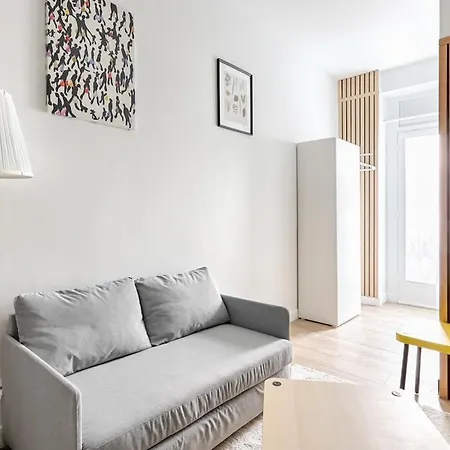 Apartman De Charme Proche De La Place De La Nation *